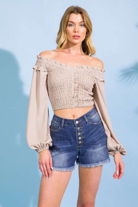 Croptop - Light brown top with long sleeves - Marian Style Boutique