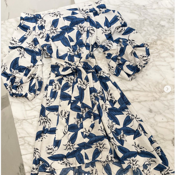 Dress-white with belt in the same material - Marian Style Boutique