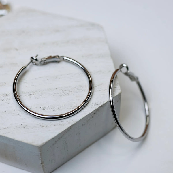 Earrings- Small metal slim hoop Rhodium - Marian Style Boutique