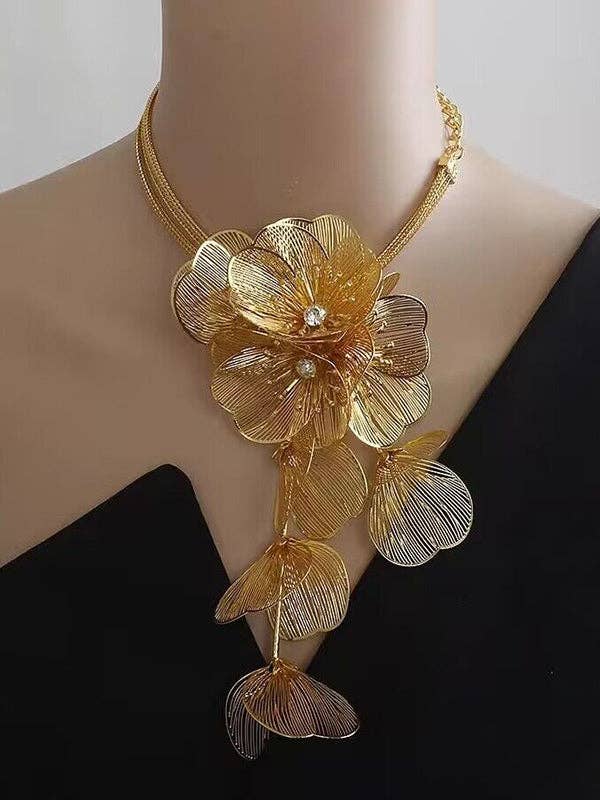 Chains Flower Shape Rhine Stones Solid Color Necklaces Accessories - Marian Style Boutique