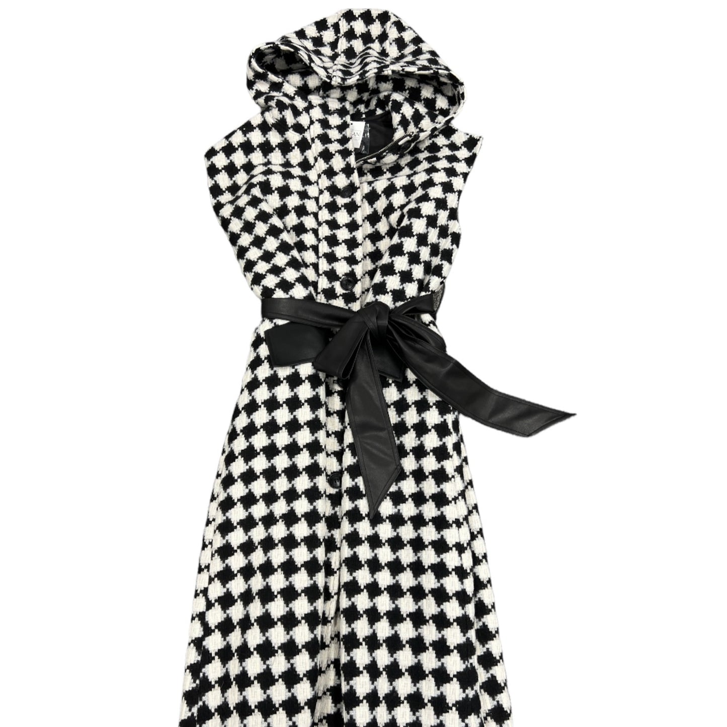 Dress- black and white triangle dress with black pockets with zip up