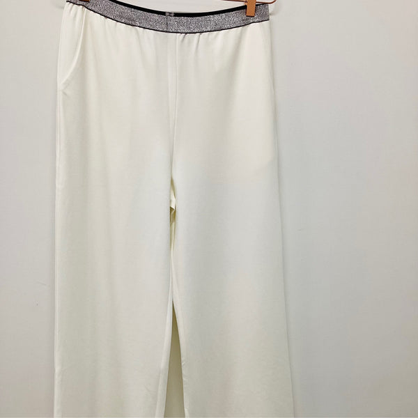 White Pant - Shirt Extra - Marian Style Boutique