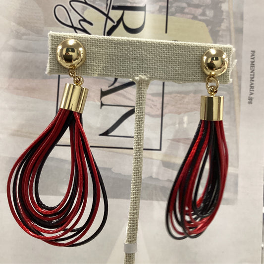 Teardrop rope drop earring black red