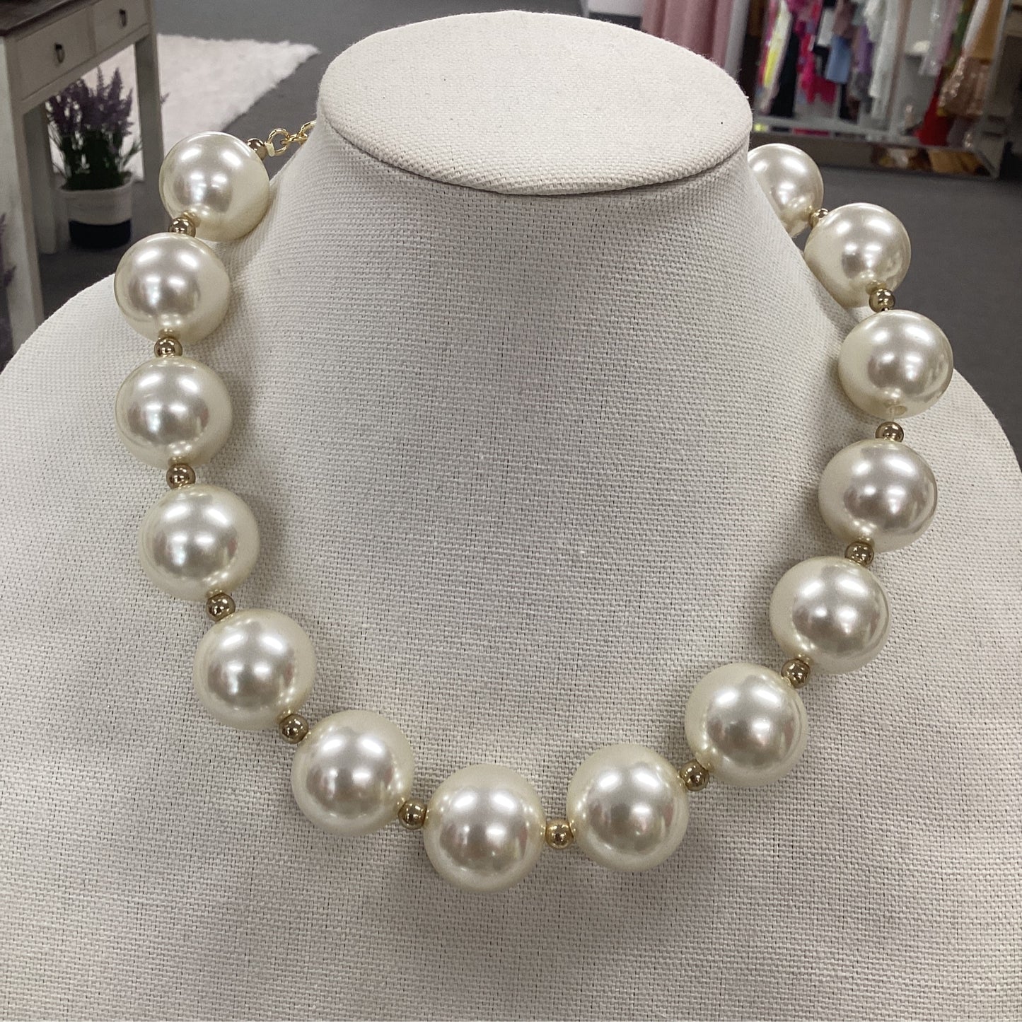 Necklace- Oversized Pearl with Gold Accent