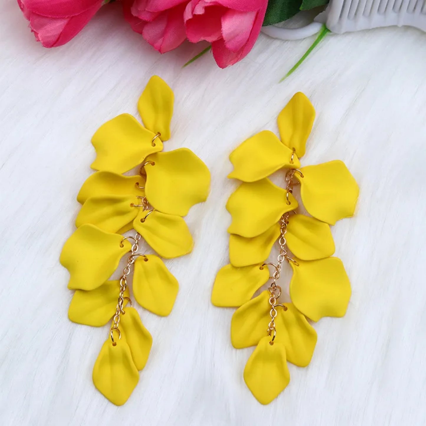 Elegant Retro Geometric Arylic Women's Drop Earrings