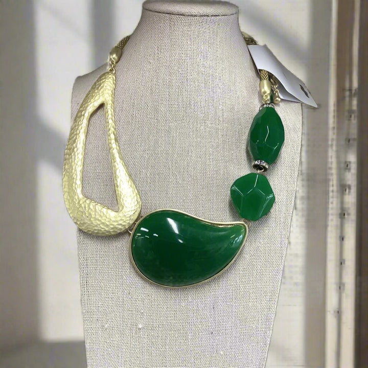 Green-Necklace with tassel - Marian Style Boutique