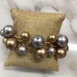 Bracelet - Light brown and Light grey pearls with gold chain